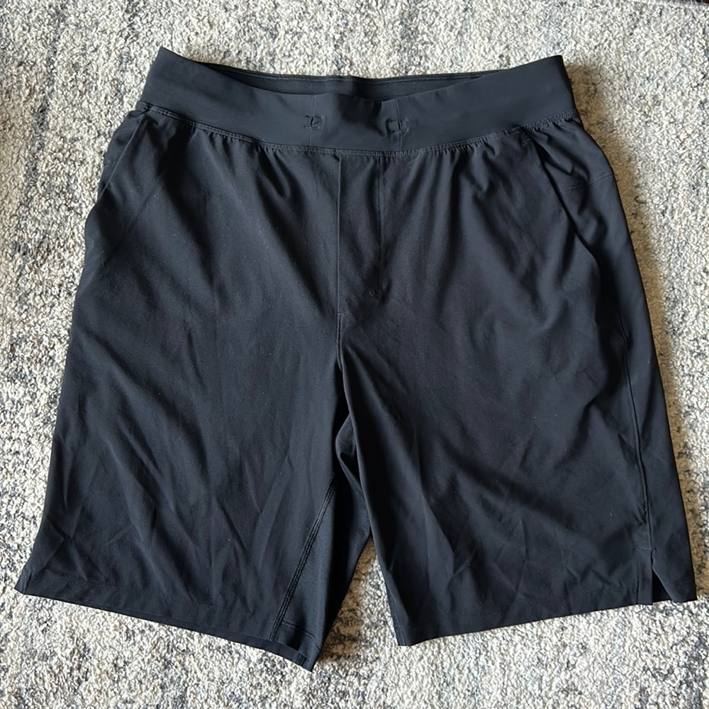 Men’s 7” Lululemon Shorts